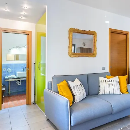 L'essenziale - Experience In Free Park & Wifi Alba (Piedmont)