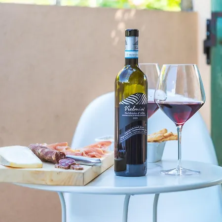 Apartament L'essenziale - Experience In Free Park & Wifi Alba (Piedmont)